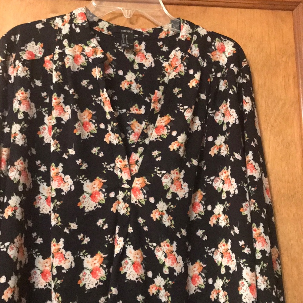 Blouse - Picture 2 of 2